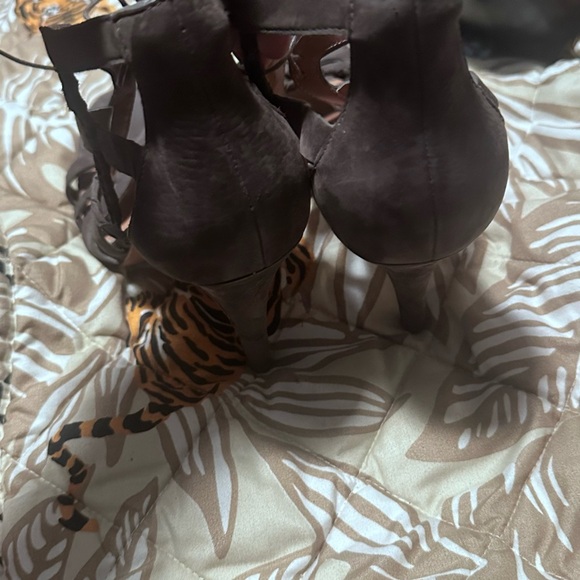 Sleek Black Strappy Women's Sandals. SIGERSON MORRISON - Picture 2 of 5